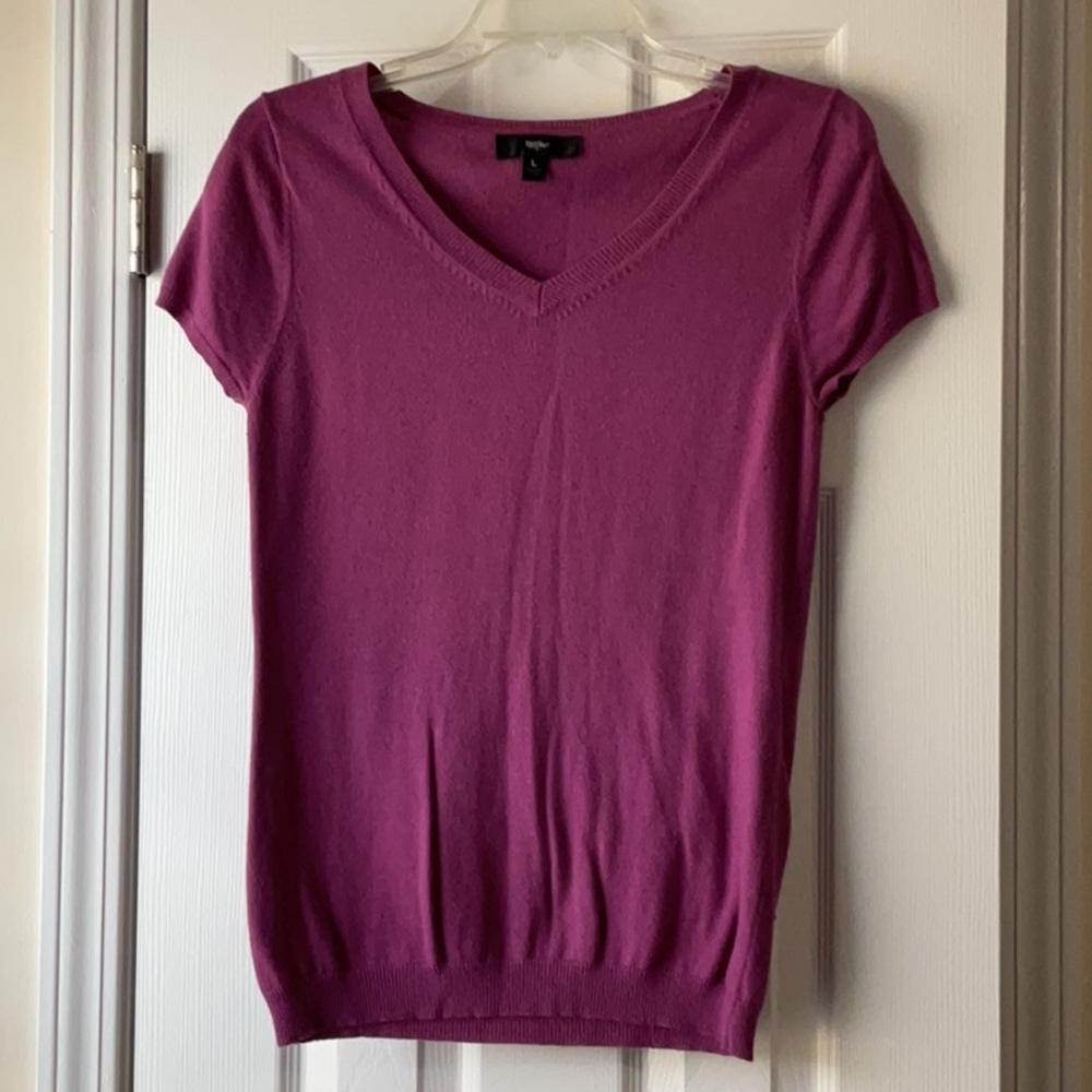 Mossimo fuchsia short sleeve sweater, size L.